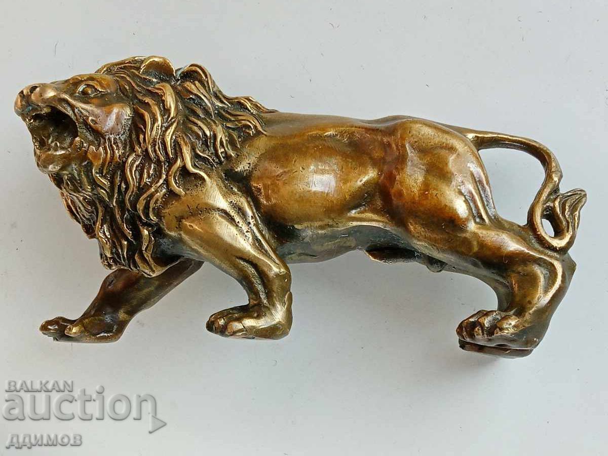 Bronze lion sculpture - 6