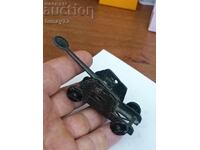 Метална пластика фигора