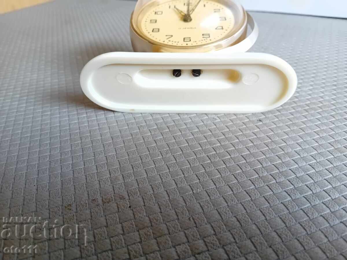 CLOCK ALARM GLORY GLOBE - USSR - 6 CLOCK ALARM GLORY GLOBE - USSR - 6