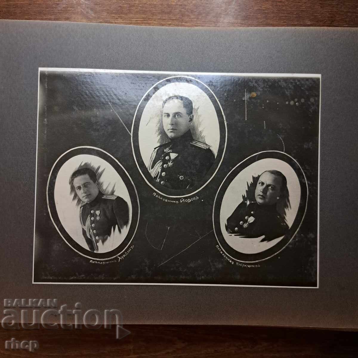 Livrarea 1930 Album militar regal, promoția 49 a Școlii Militare Livrarea 1930 Album militar regal, promoția 49 a Școlii Militare