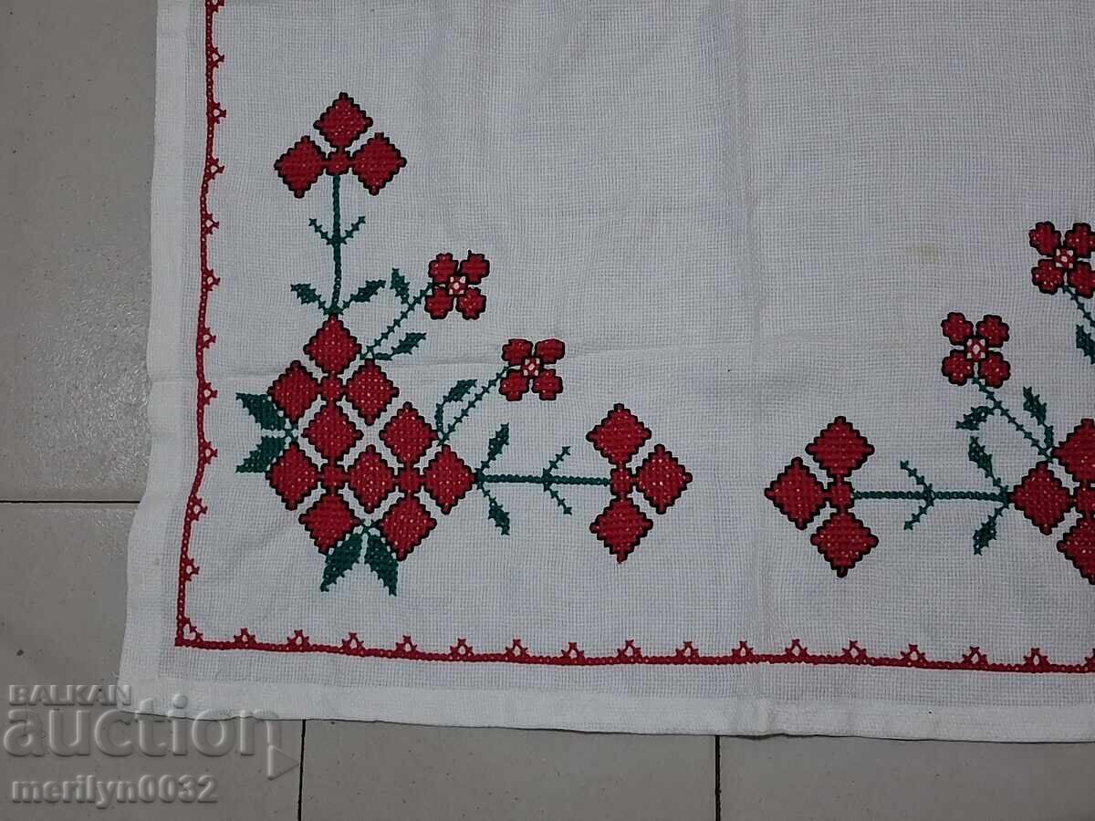 Cec brodat vechi, fata de masa, milo, broderie bulgara cu preț € 21.99 | 43.01 BGN