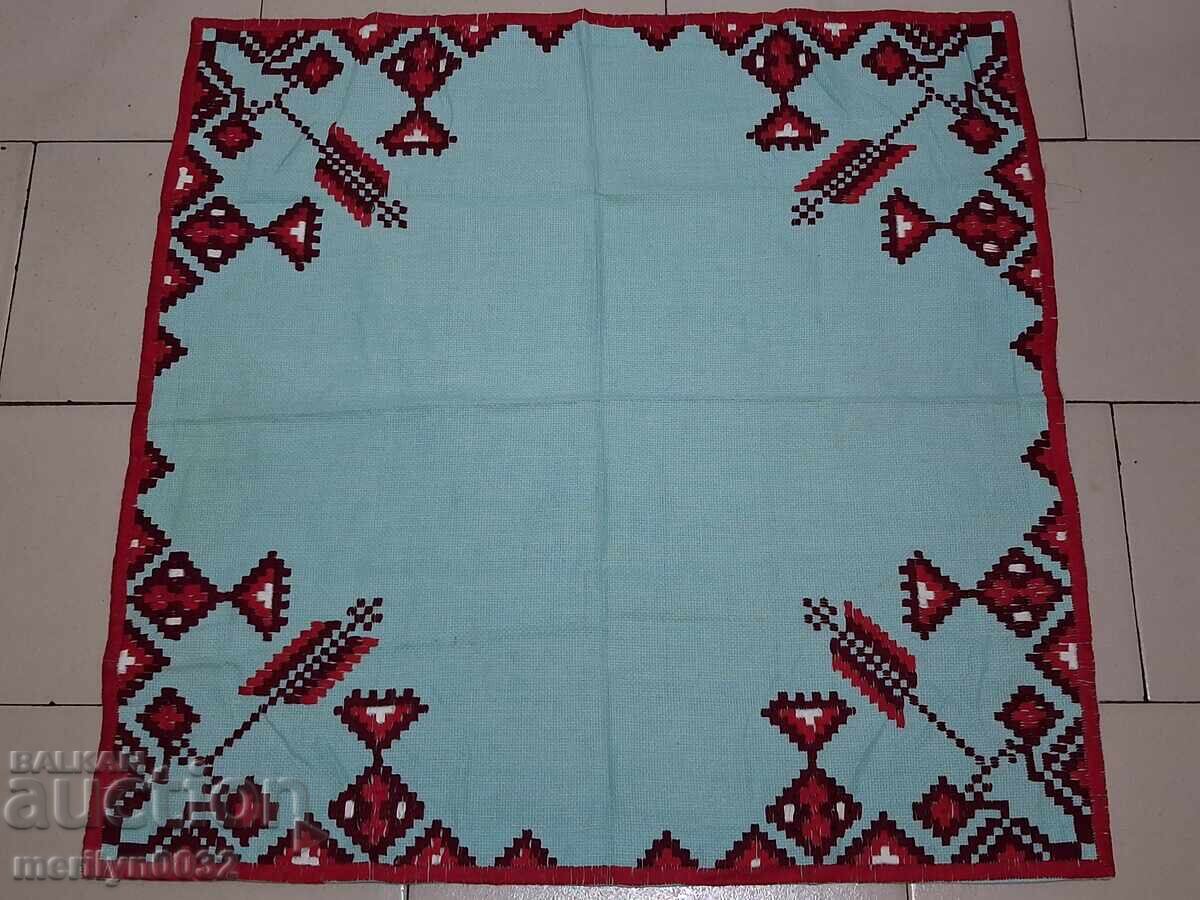 Cec brodat vechi, fata de masa, milo, broderie bulgara Cec brodat vechi, fata de masa, milo, broderie bulgara