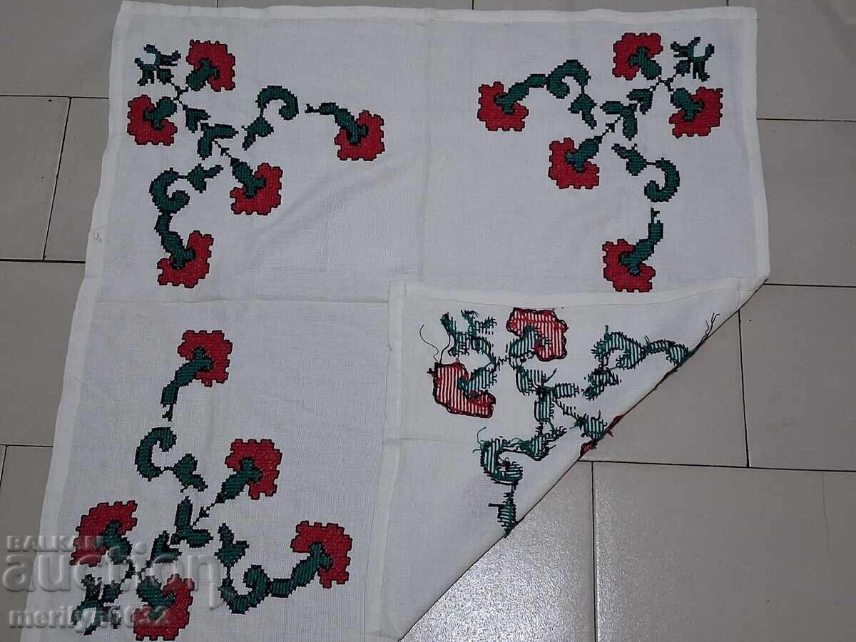 Licitație Cec brodat vechi, fata de masa, milo, broderie bulgara