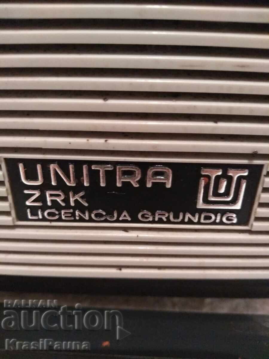 Magnetofon UNITRA ZRK cu microfon cu preț € 55.00 | 107.57 BGN