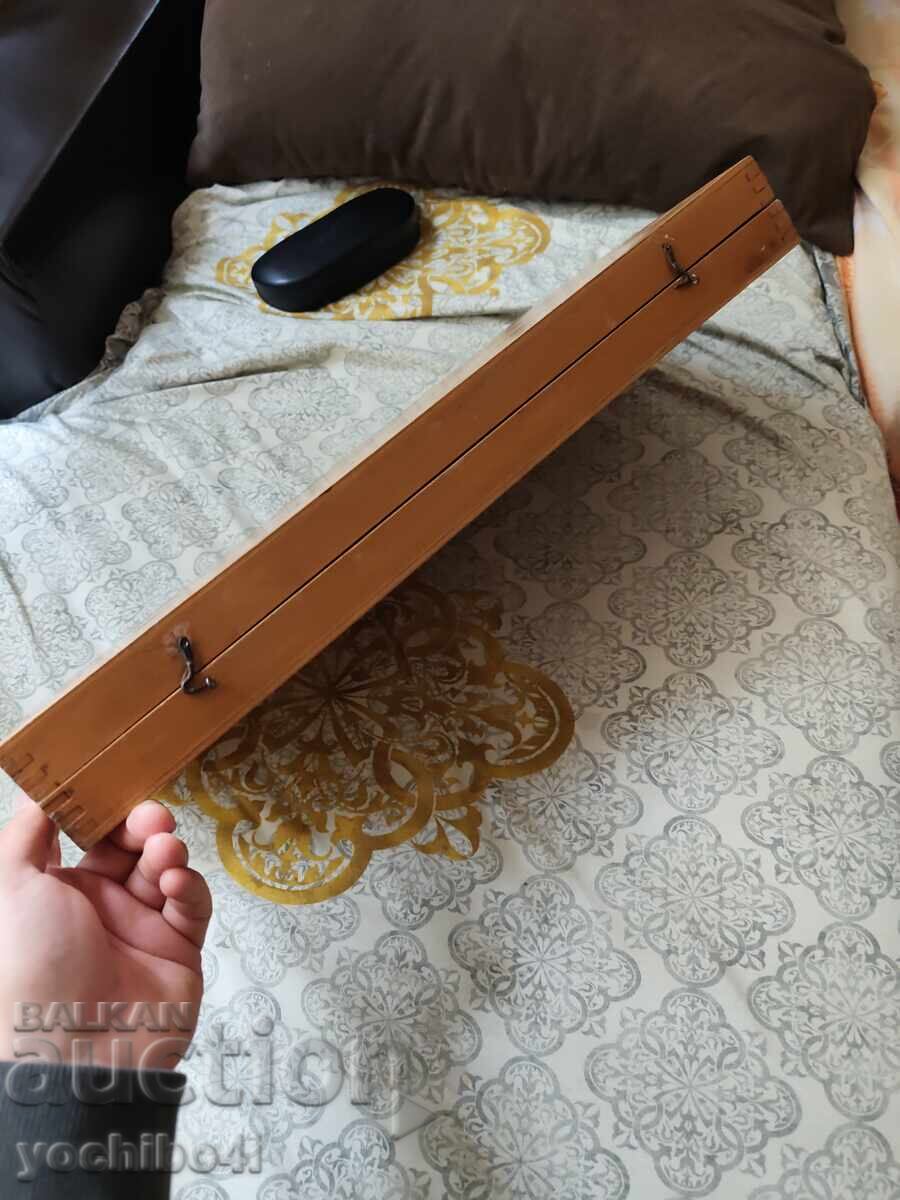 Tablă de joc/șah vintage cu preț € 15.00 | 29.34 BGN