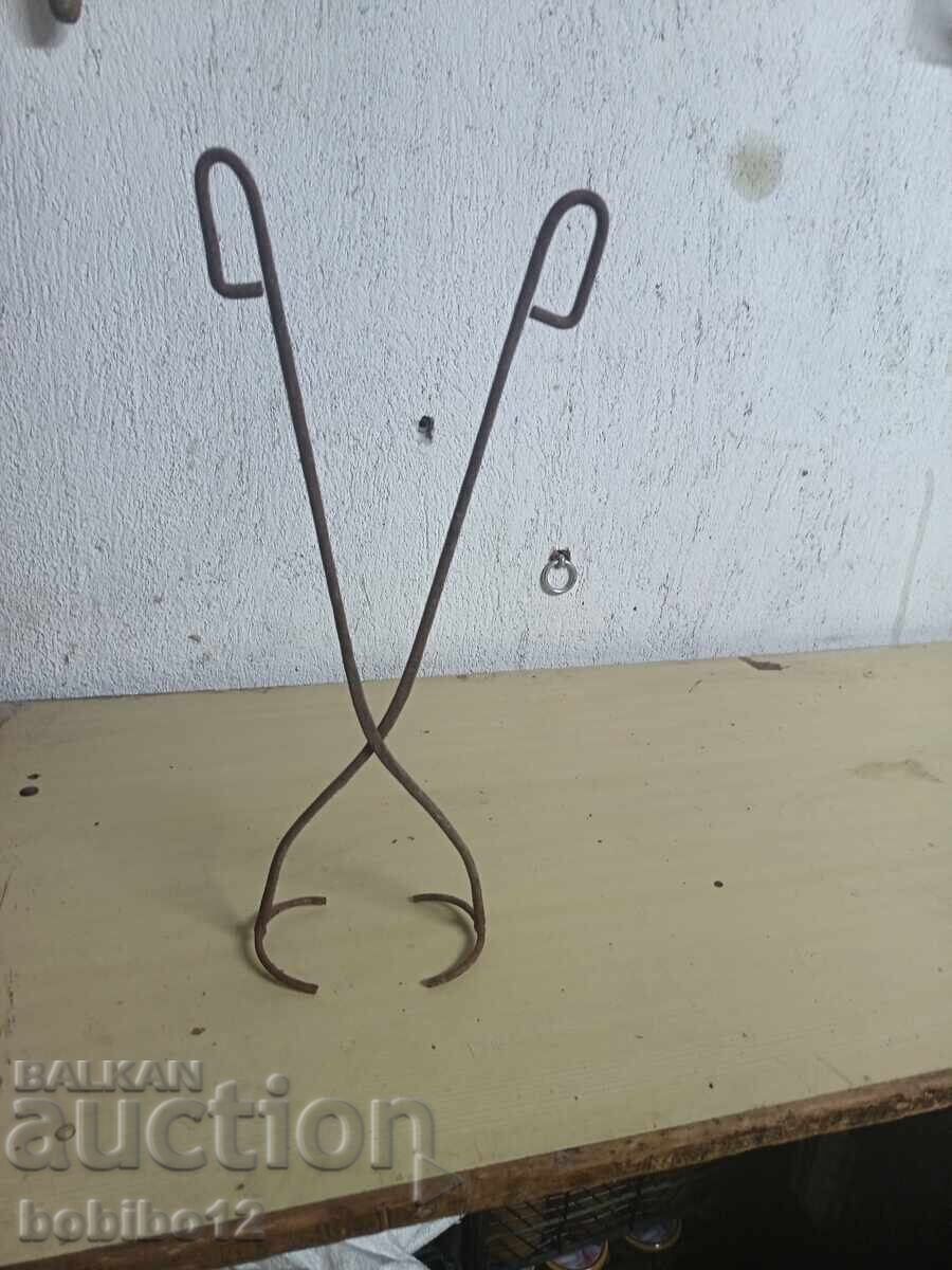 Clește vechi pentru borcane - 6 Clește vechi pentru borcane - 6
