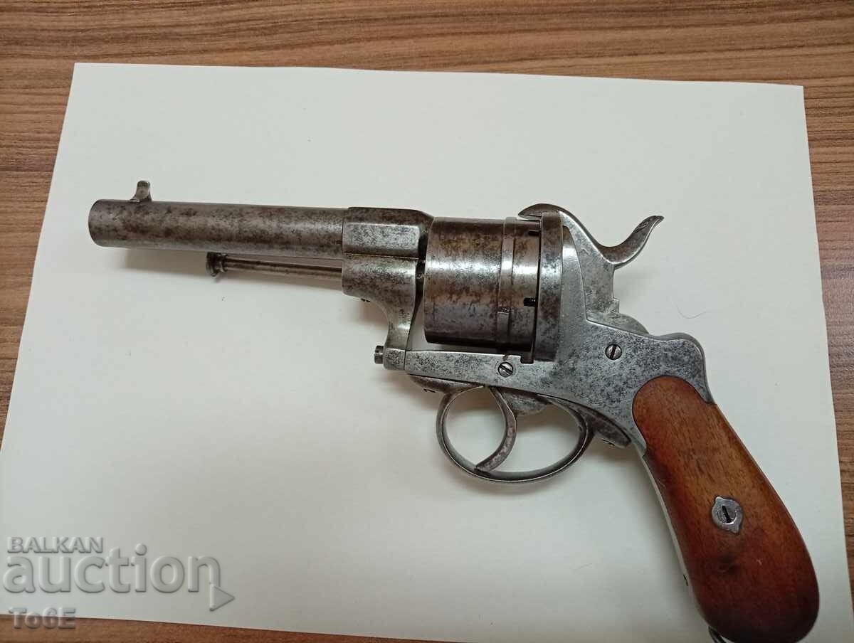 Revolver sistem Lefaucheux cu preț € 360.00 | 704.10 BGN