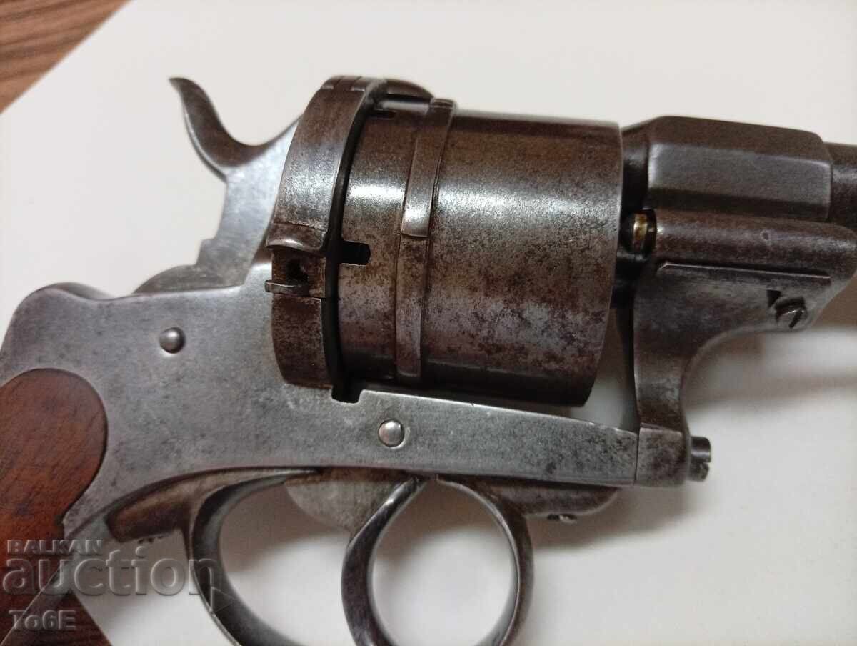Licitație Revolver sistem Lefaucheux