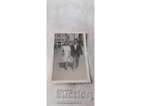Φωτογραφία Σόφια Άνδρας και γυναίκα σε βόλτα 1947