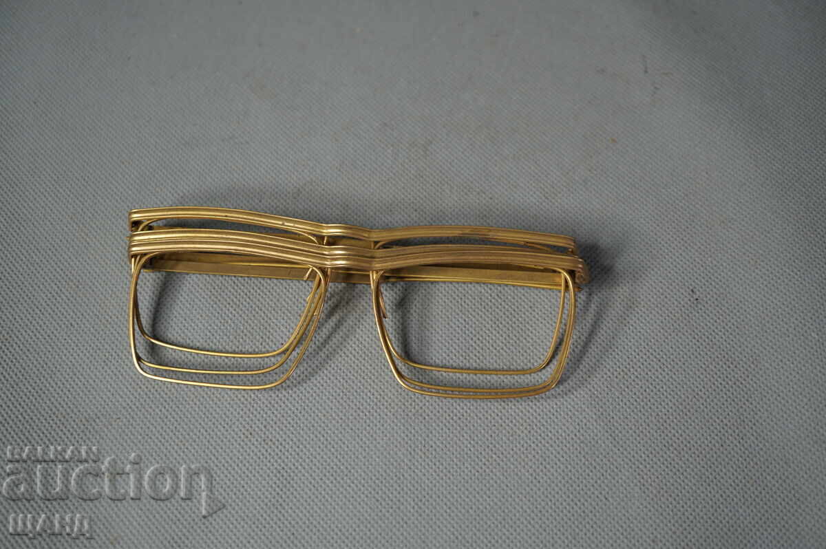 3 Rame de ochelari vechi, placate cu aur cu preț € 7.85 | 15.35 BGN 3 Rame de ochelari vechi, placate cu aur cu preț € 7.85 | 15.35 BGN