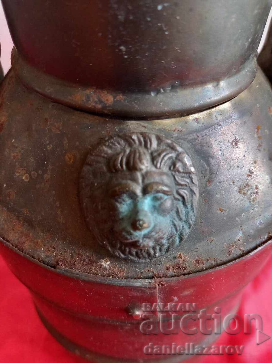Licitație Vas metalic vechi, GIUM