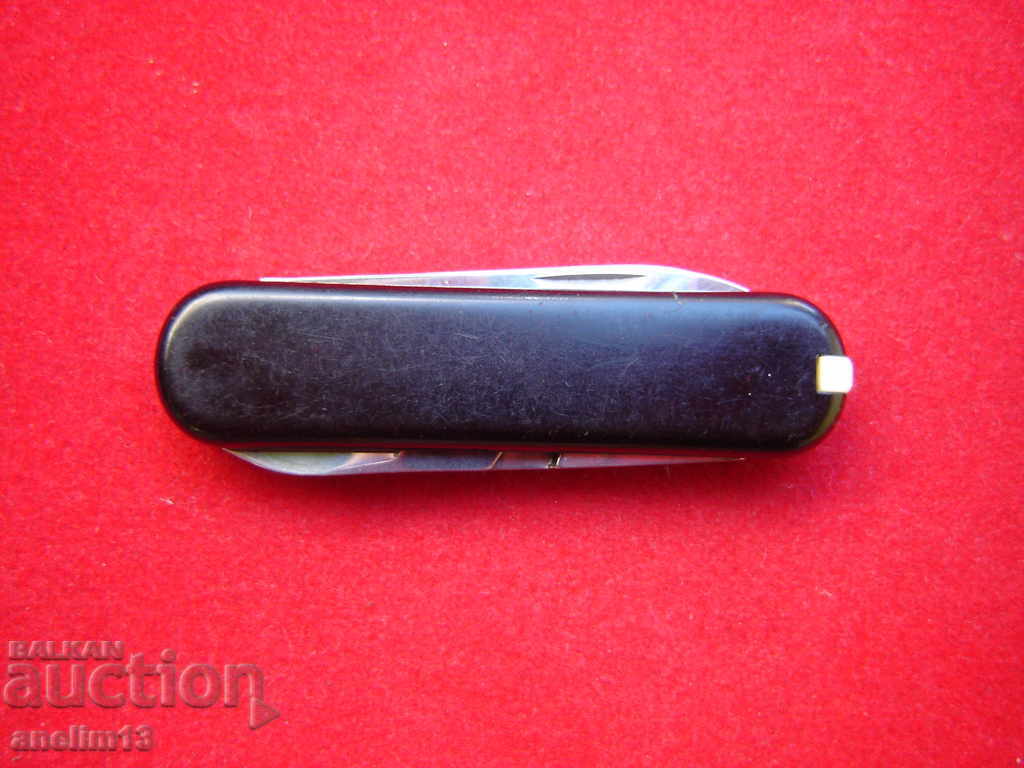 CUȚIT DE BUZUNAR VICTORINOX cu preț € 12.00 | 23.47 BGN