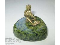 Mică figurină erotică din metal, statuetă zodia Vărsător