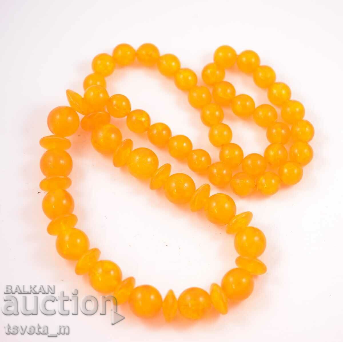 Auction  Women's amber type necklace