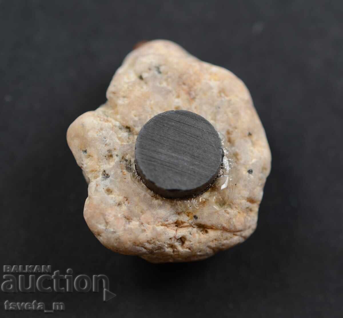 Icoană pe piatră naturală - magnet de frigider cu preț € 1.00 | 1.96 BGN Icoană pe piatră naturală - magnet de frigider cu preț € 1.00 | 1.96 BGN
