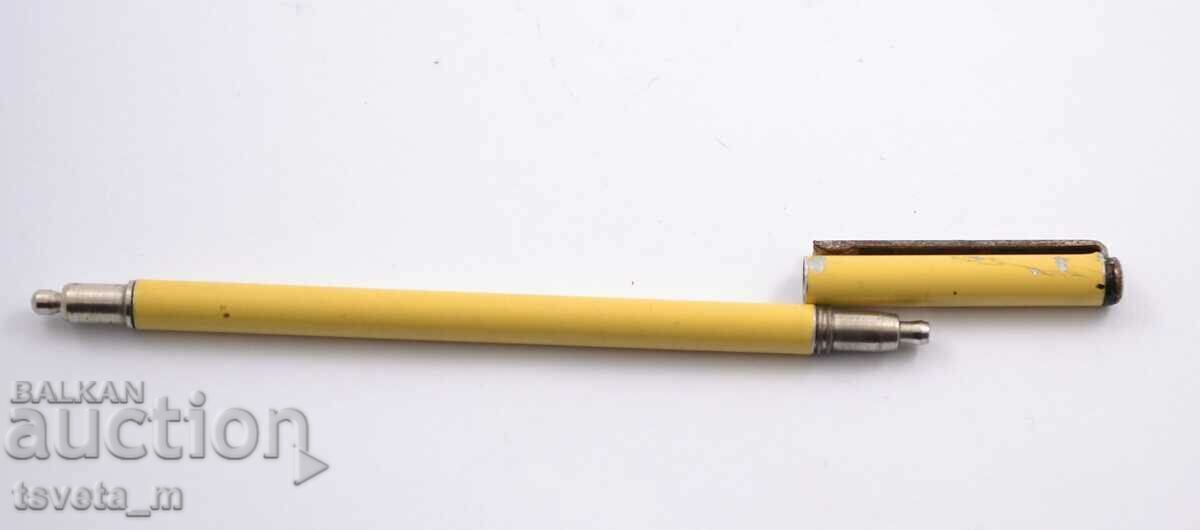 Auction  Pen