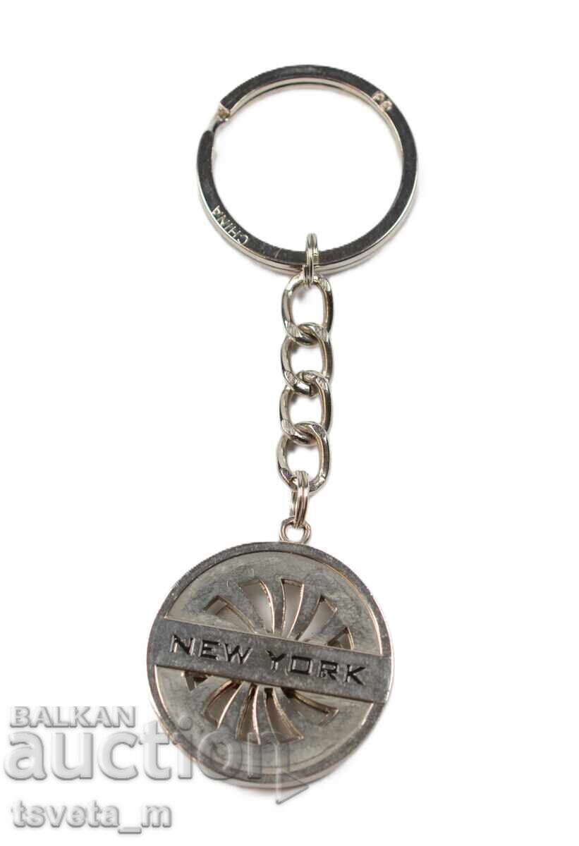 Auction Niagara Falls / New York Rotating Keychain Auction Niagara Falls / New York Rotating Keychain