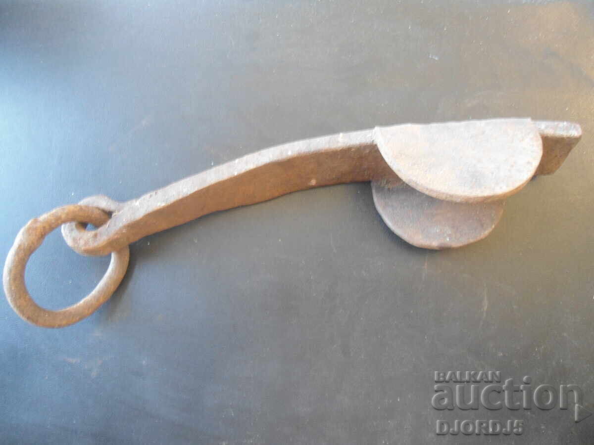 Auction  Old brake, wagon