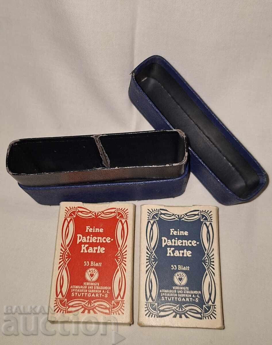 Cărți de joc germane vechi, mici, în etui din piele cu preț € 35.00 | 68.45 BGN
