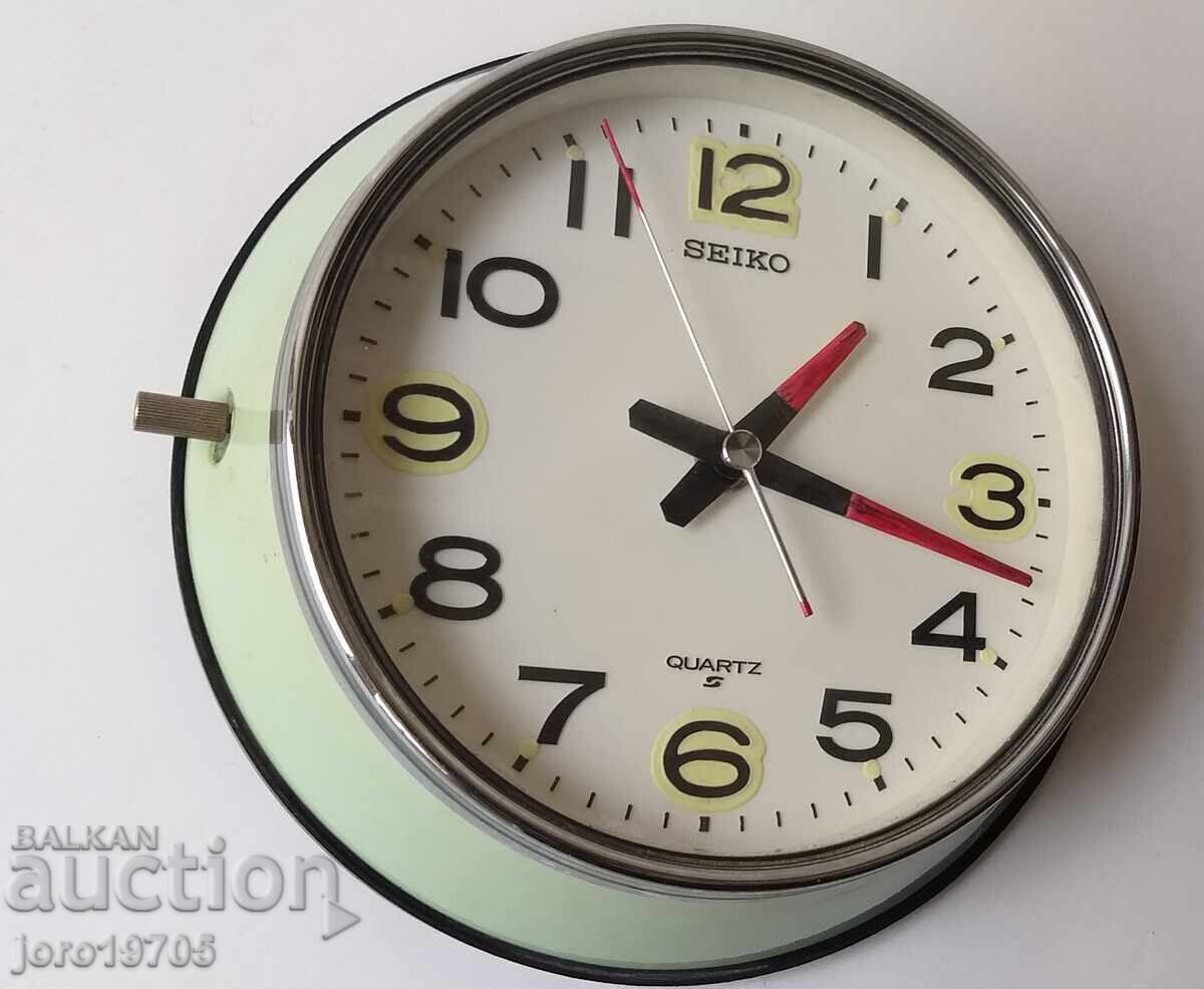 Стар корабен часовник ,,SEIKO,,1970г. с цена € 60.00 | 117.35 лв. Стар корабен часовник ,,SEIKO,,1970г. с цена € 60.00 | 117.35 лв.