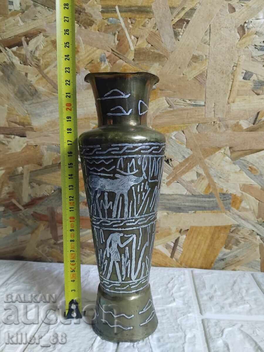 Vază egipteană antică cu preț € 50.00 | 97.79 BGN