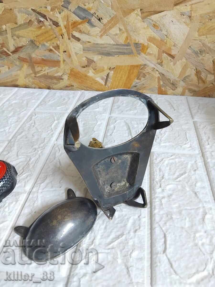 scrumieră veche din bronz - 5
