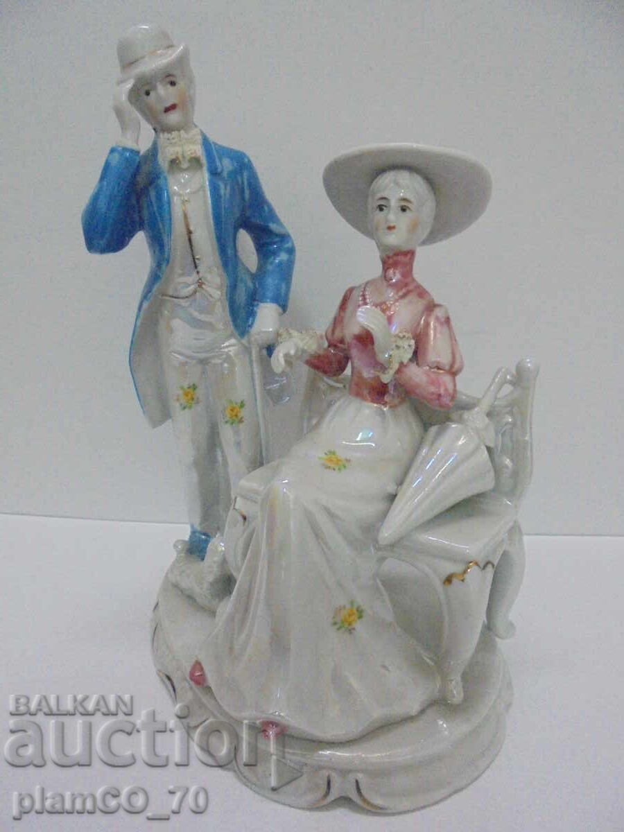Nr. 8659 Figurină veche din porțelan „Cuplu galant” cu preț € 19.90 | 38.92 BGN