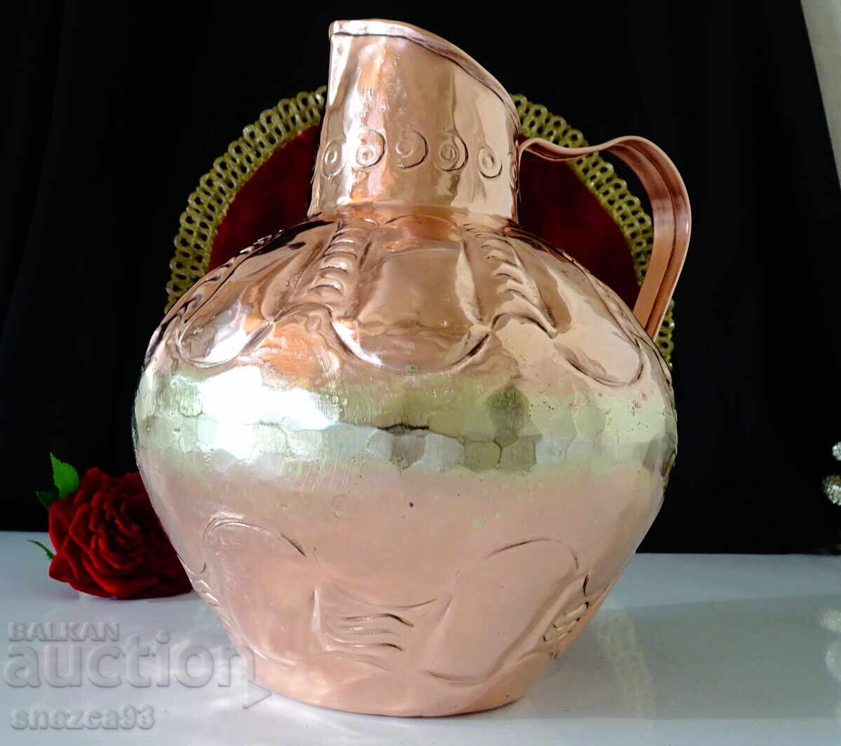 Медна кана за вино,стомна,чиста червена мед,позлата,печат.