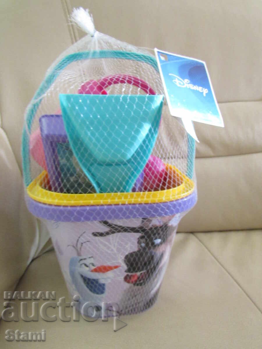 Găletușă din plastic pentru nisip DISNEY cu Regatul de Gheață