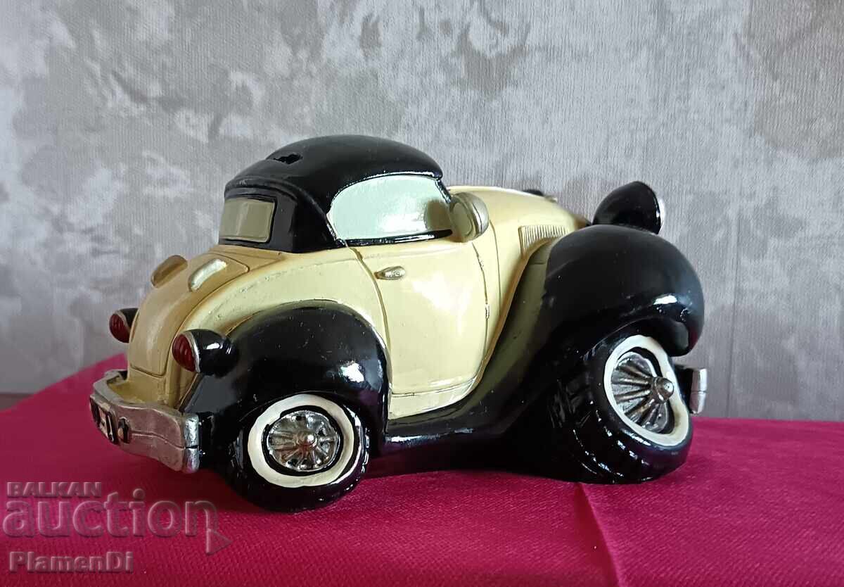 Licitație Pușculiță decorativă - mașină retro Ford