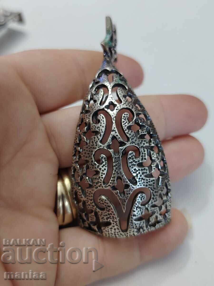 Auction Silver ornament Auction Silver ornament