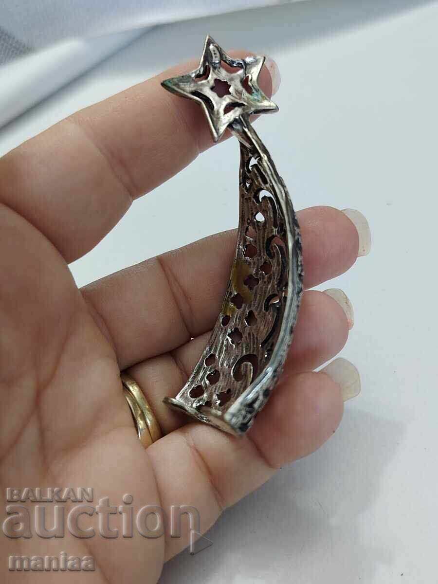 Delivery of Silver ornament Delivery of Silver ornament