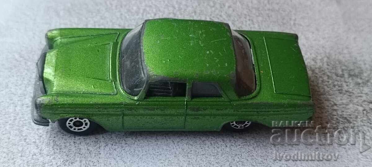 Auction  Matchbox MERCEDES 300 SE toy car Made in Bulgaria