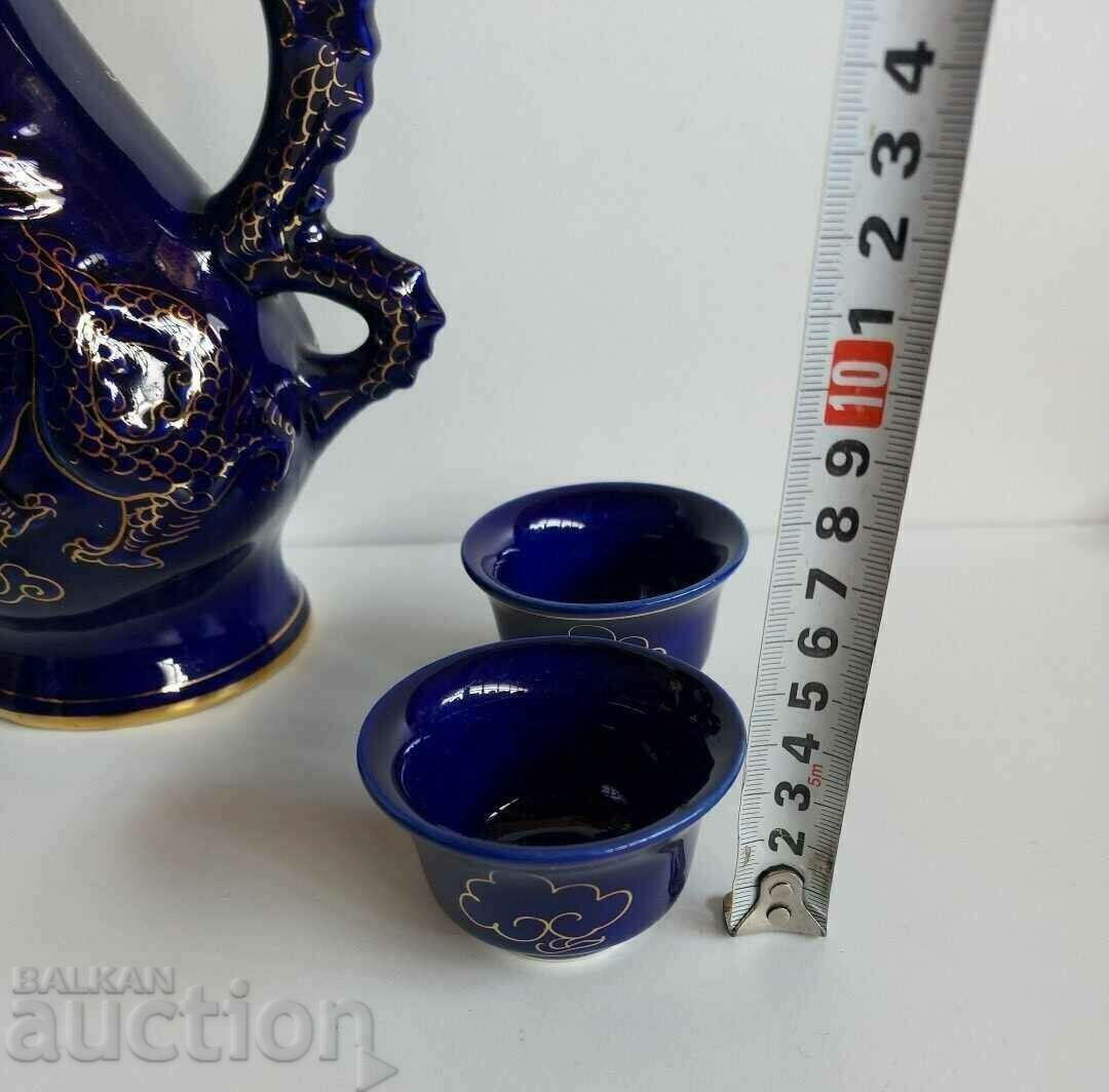 Licitație PORCELAN CERAMICA MONGOLIA SERVICE CARAFE CANI COBALT VOS