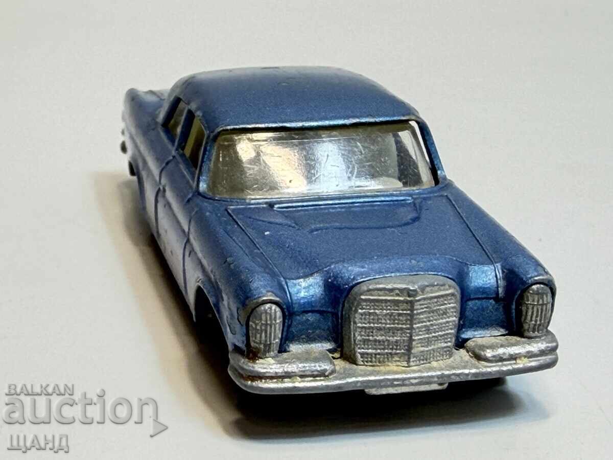 Доставка на Matchbox България Мачбокс Мерцедес Mercedes 300 SE