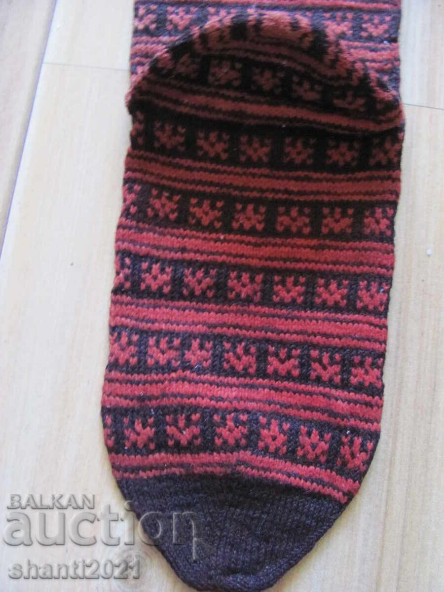 Delivery of 19th century hand-knitted wool socks for folk costume Delivery of 19th century hand-knitted wool socks for folk costume