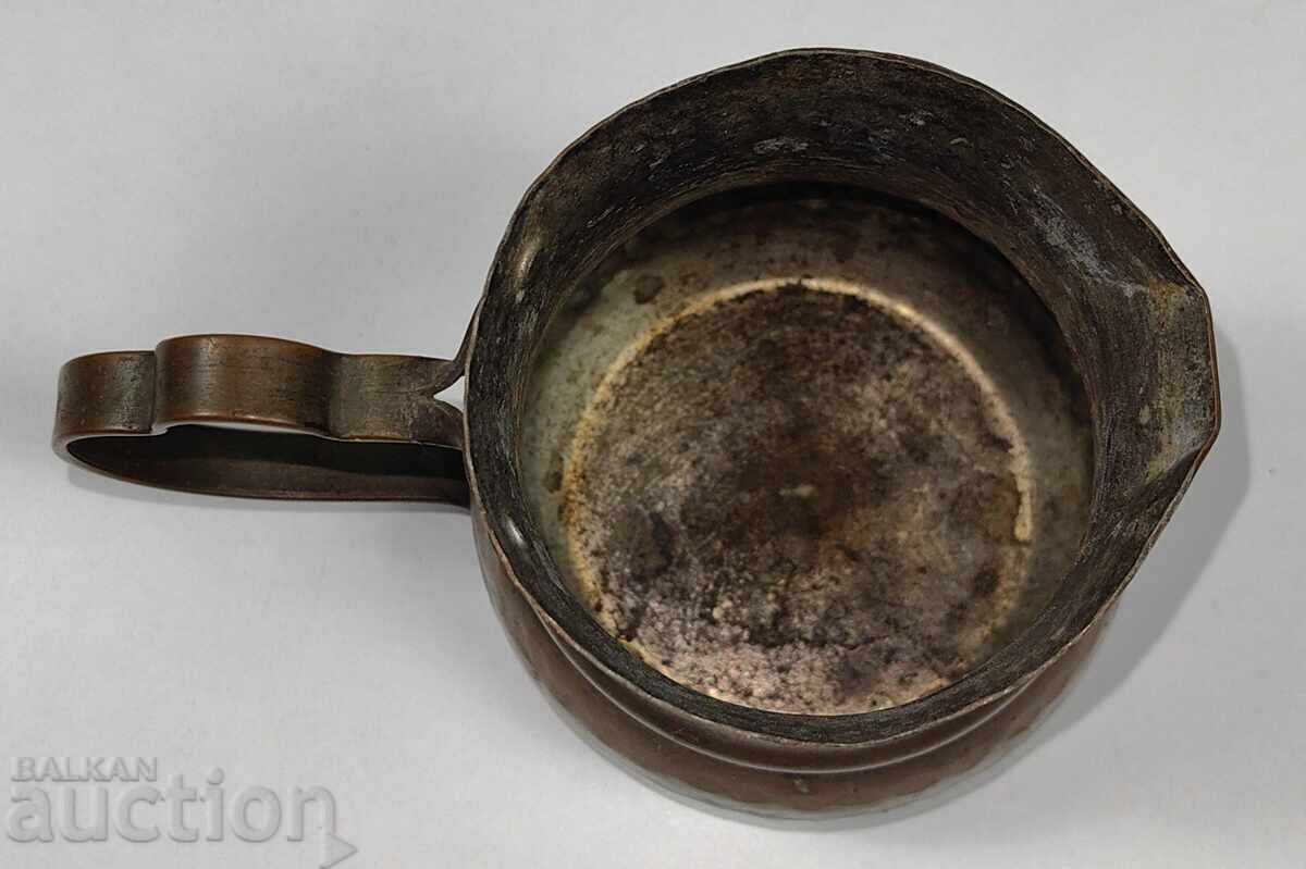 CANĂ DE CUPRU, CANIȚĂ, CEZVEA, VAS DE MIERE, CANĂ cu preț € 6.00 | 11.74 BGN CANĂ DE CUPRU, CANIȚĂ, CEZVEA, VAS DE MIERE, CANĂ cu preț € 6.00 | 11.74 BGN