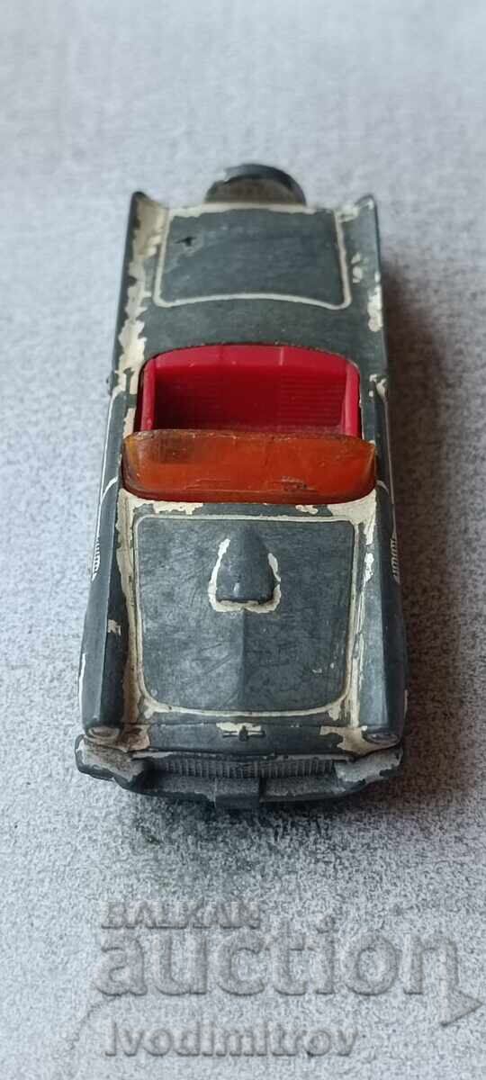 Количка Matchbox THUNDERBIRD 1957 300 SE Made in Macau 1982 с цена € 8.64 | 16.90 лв. Количка Matchbox THUNDERBIRD 1957 300 SE Made in Macau 1982 с цена € 8.64 | 16.90 лв.