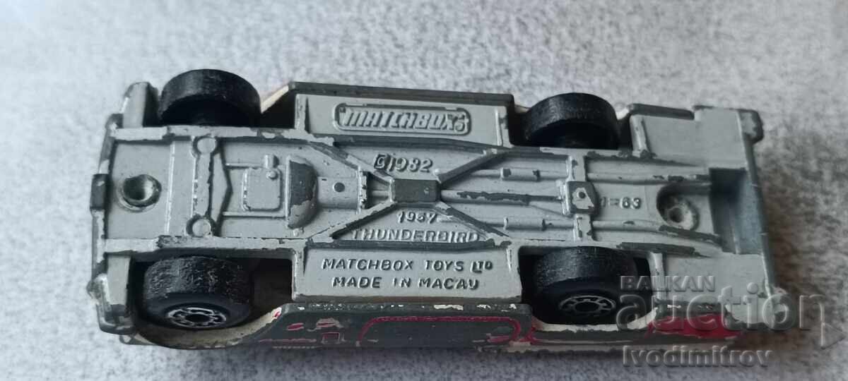Количка Matchbox THUNDERBIRD 1957 300 SE Made in Macau 1982 - 5 Количка Matchbox THUNDERBIRD 1957 300 SE Made in Macau 1982 - 5