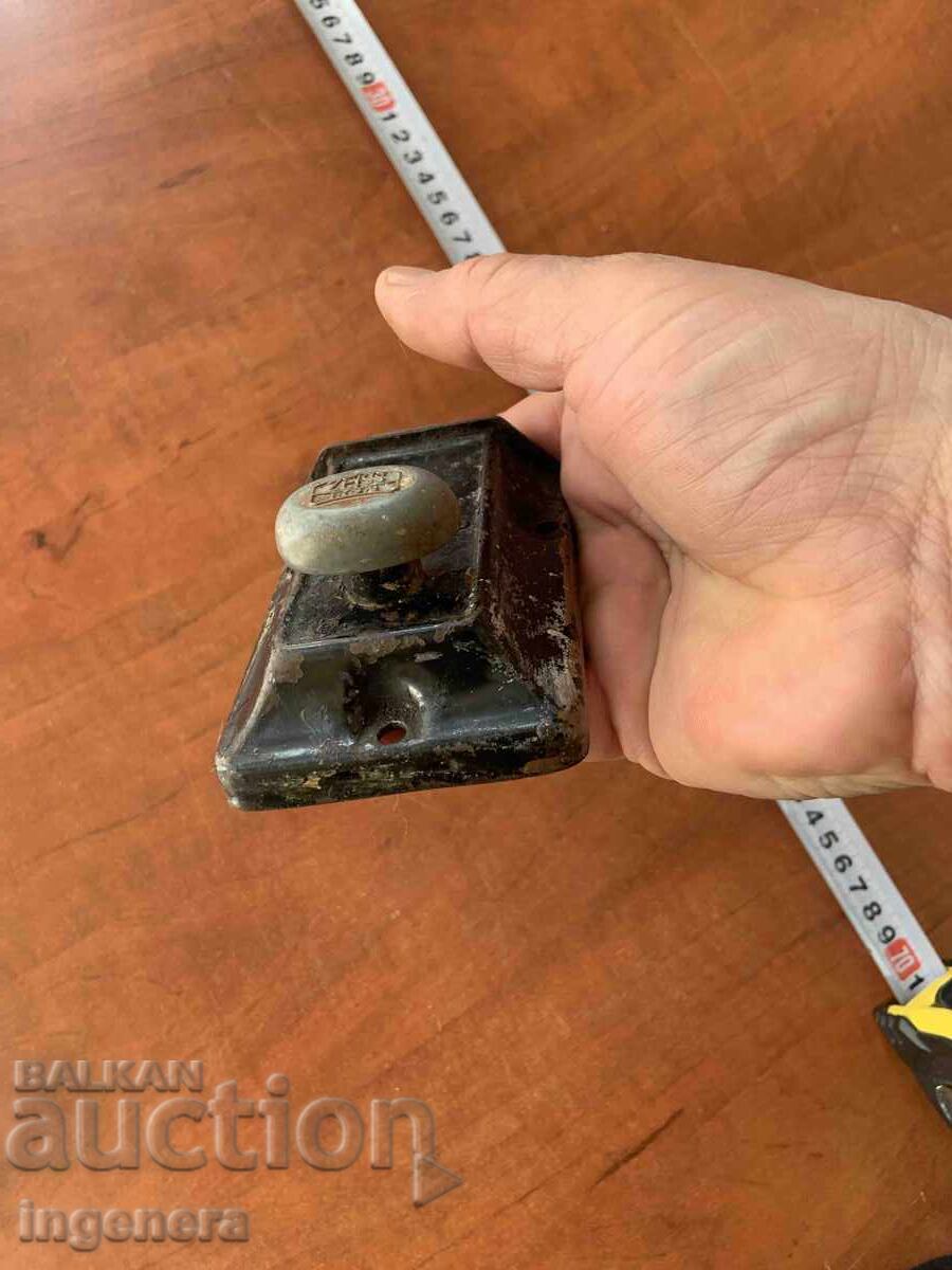 Auction  LATCH DOOR LOCKING MECHANISM WORKING PADLOCK