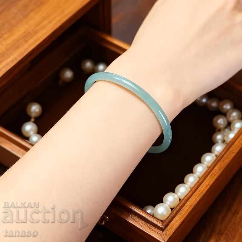 Elegant women's bracelet new, quartz Elegant women's bracelet new, quartz