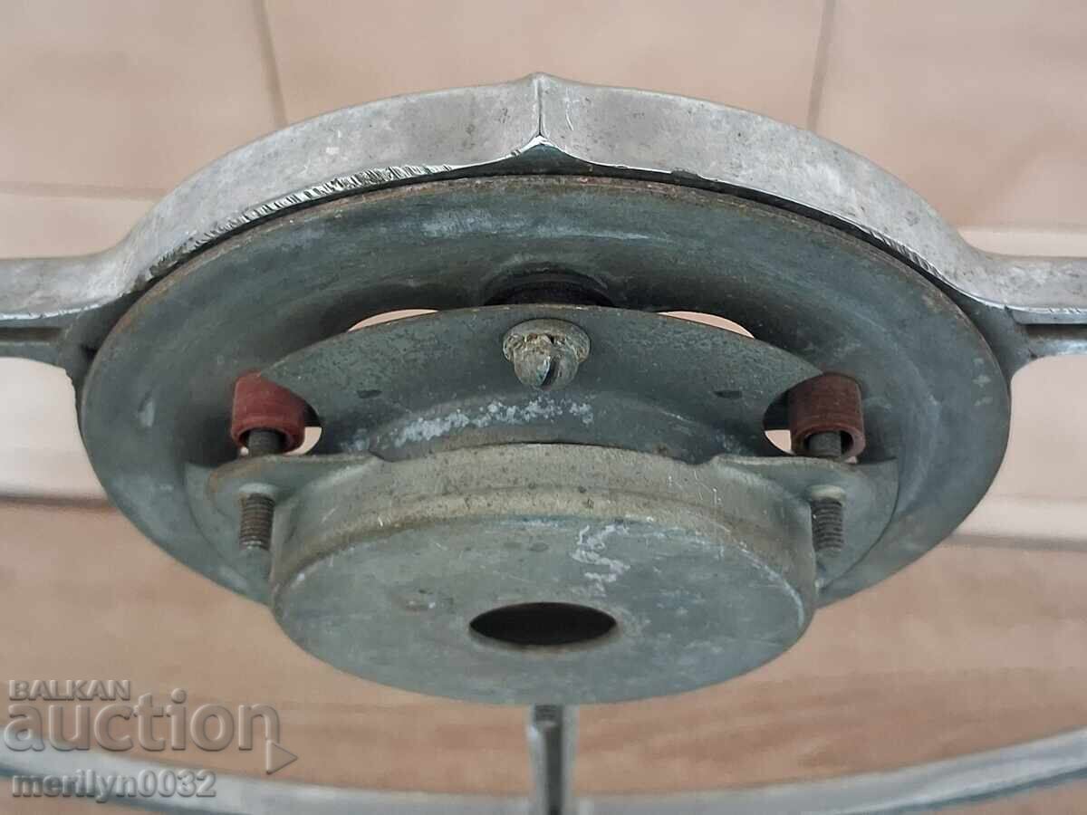 Παράδοση Τιμόνι αυτοκινήτου Moskvitch GAZ Volga
