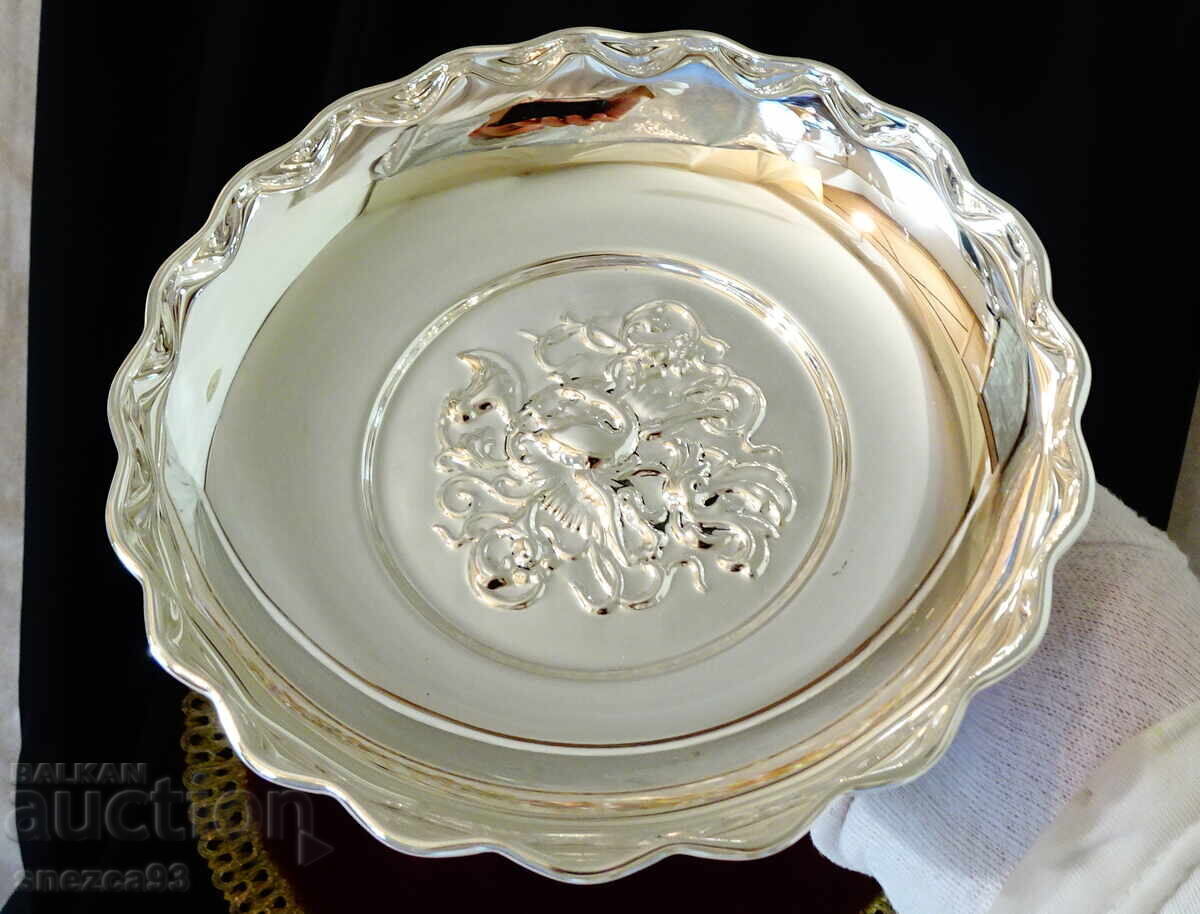 Fructieră argintată pe piciorușe, Phoenix, Art Nouveau Fructieră argintată pe piciorușe, Phoenix, Art Nouveau