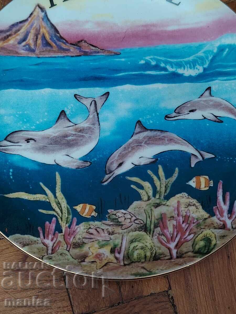 Farfurie cu delfini cu preț € 19.00 | 37.16 BGN