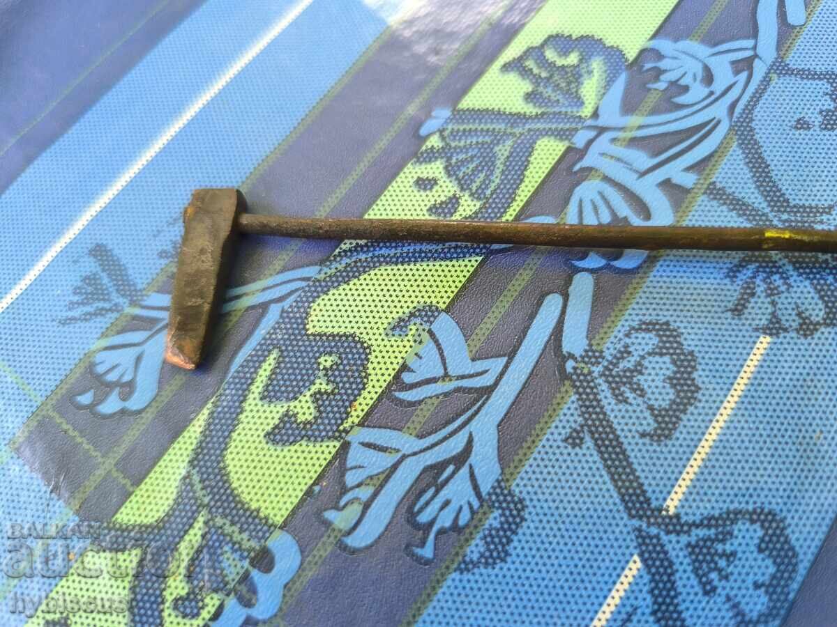 Unealtă veche de ceasornicar elvețiană cu preț € 15.00 | 29.34 BGN Unealtă veche de ceasornicar elvețiană cu preț € 15.00 | 29.34 BGN
