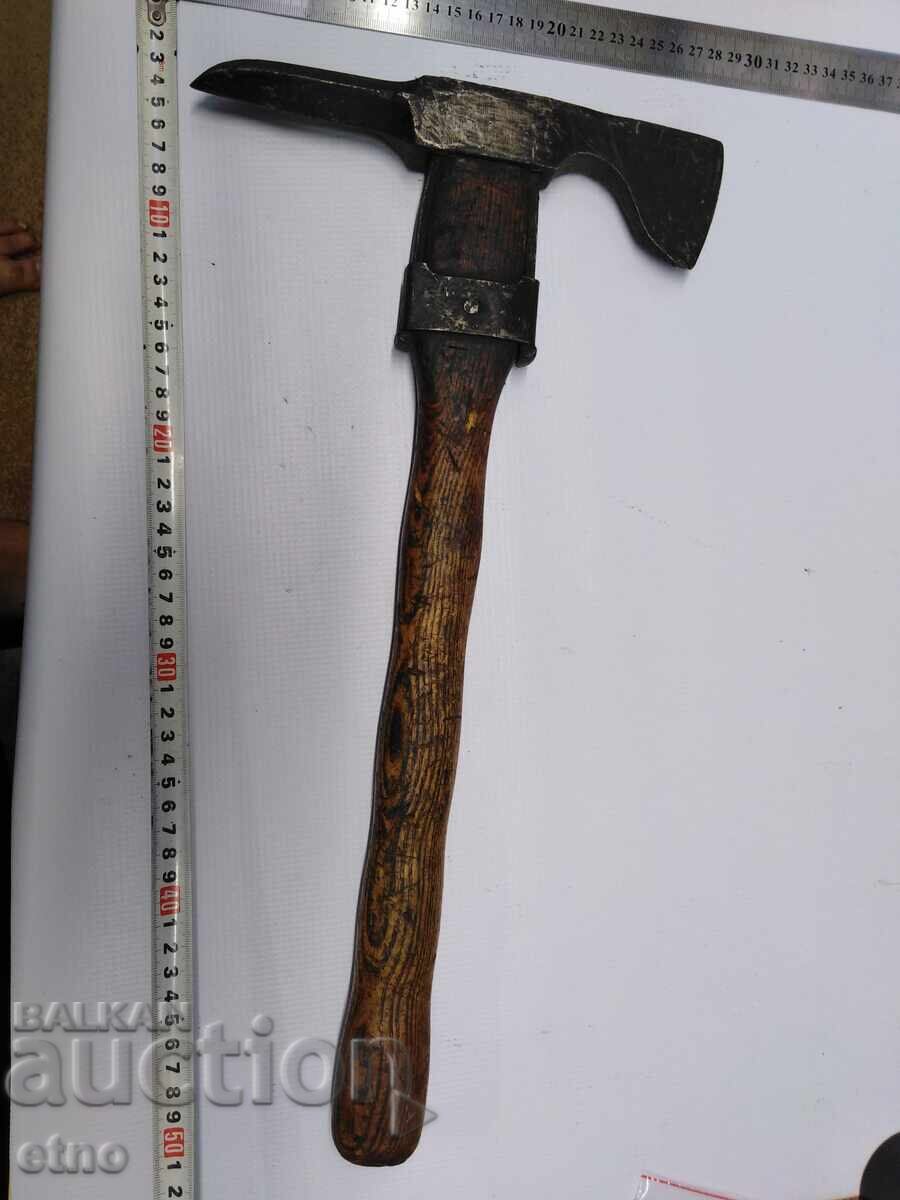 Delivery of M 1915-PSV-GERMAN TRENCH TOOL,PICKHEAD,AXE,knife