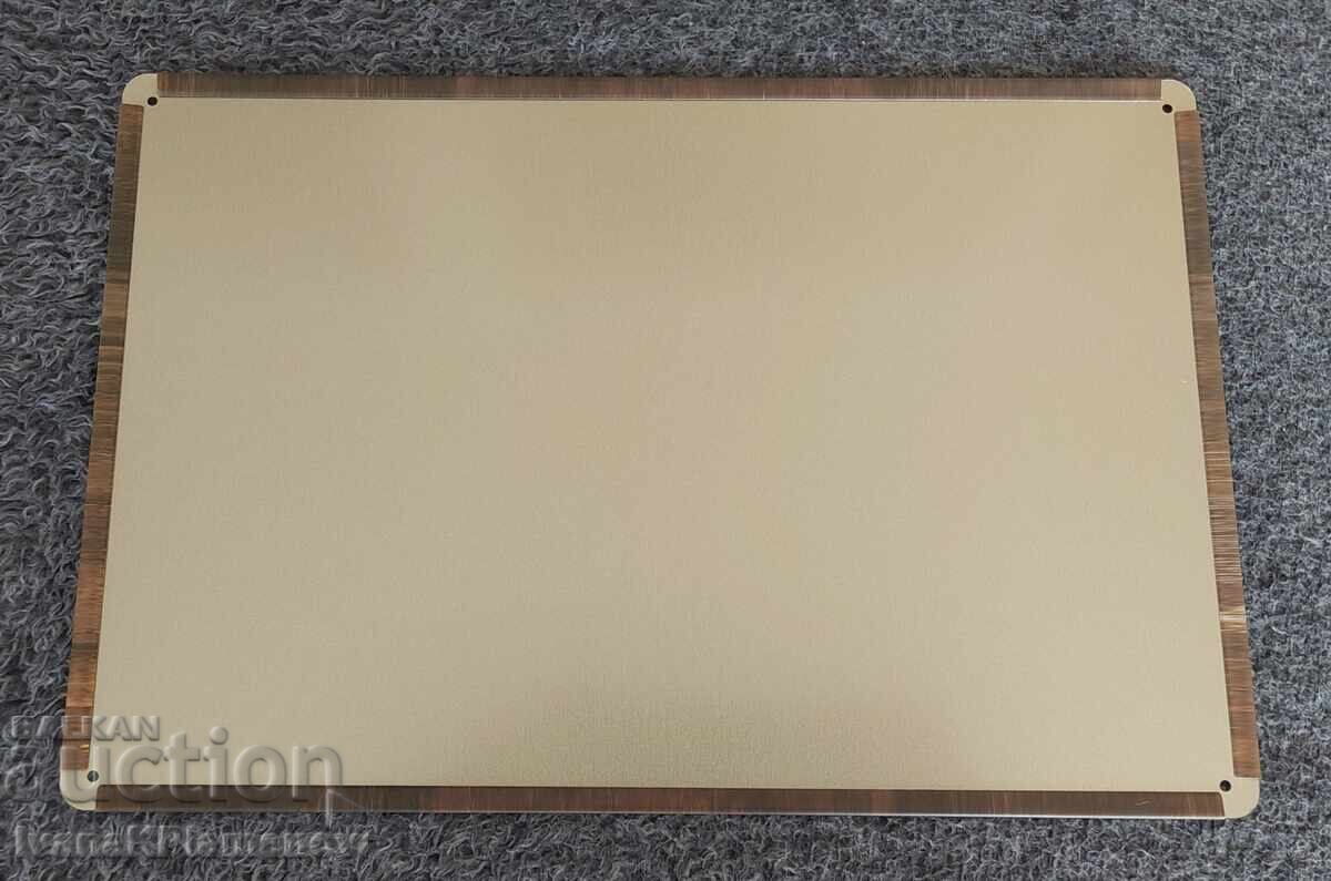 Delivery of New metal sign for collectors Delivery of New metal sign for collectors