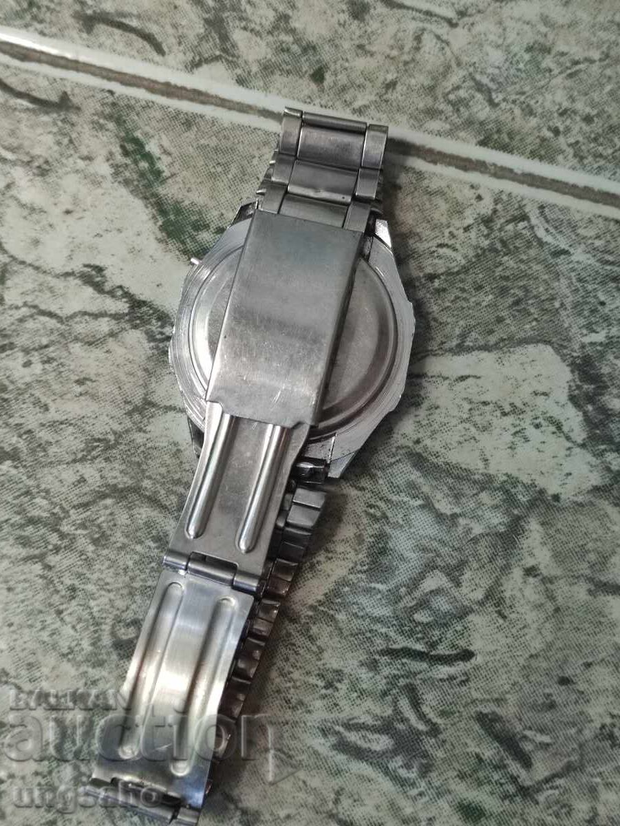 Ceas electronic vintage de la 1cent B Z C cu preț € 0.01 | 0.02 BGN Ceas electronic vintage de la 1cent B Z C cu preț € 0.01 | 0.02 BGN