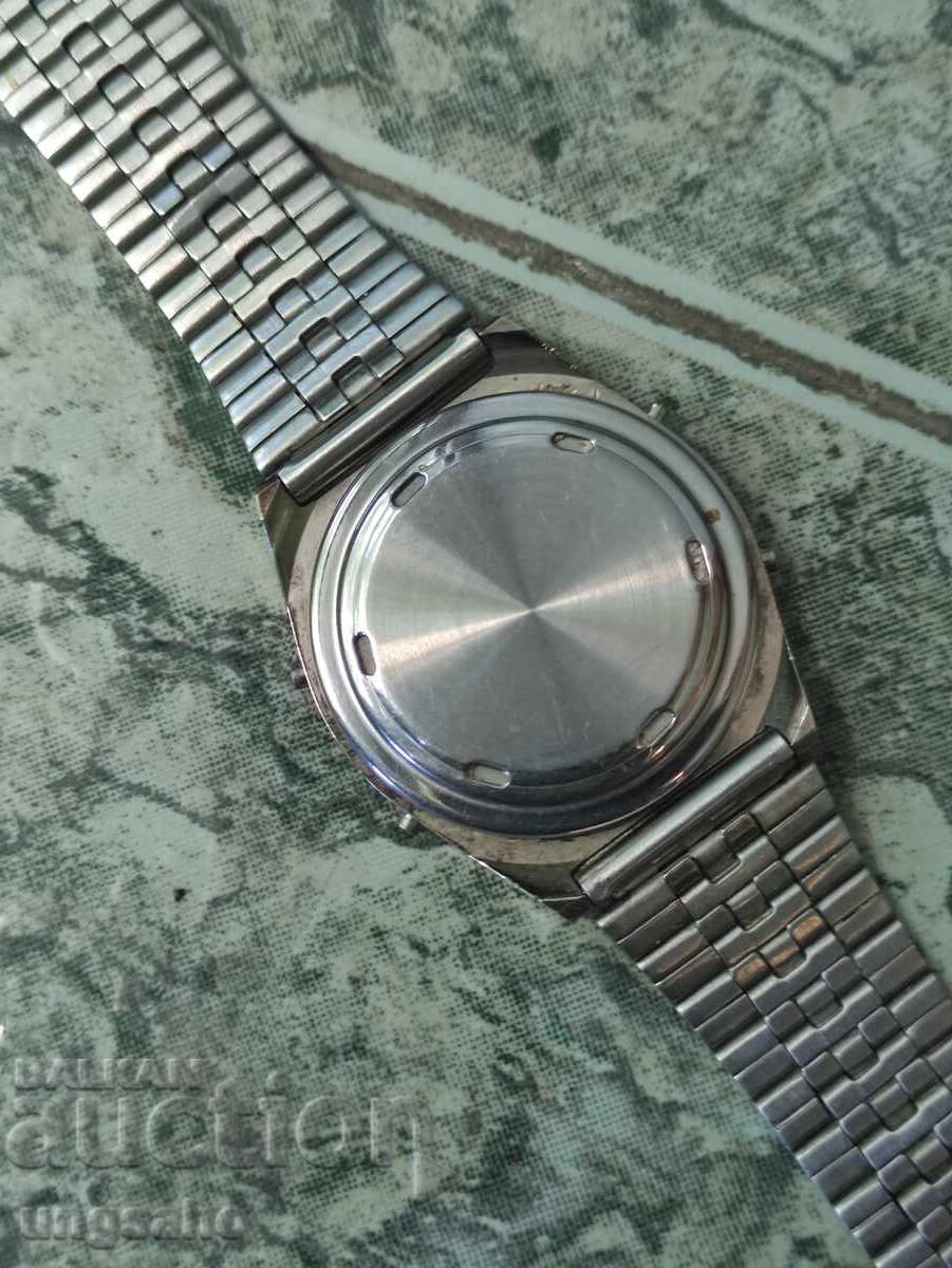 Ceas electronic vintage de la 1cent B Z C cu preț € 0.01 | 0.02 BGN