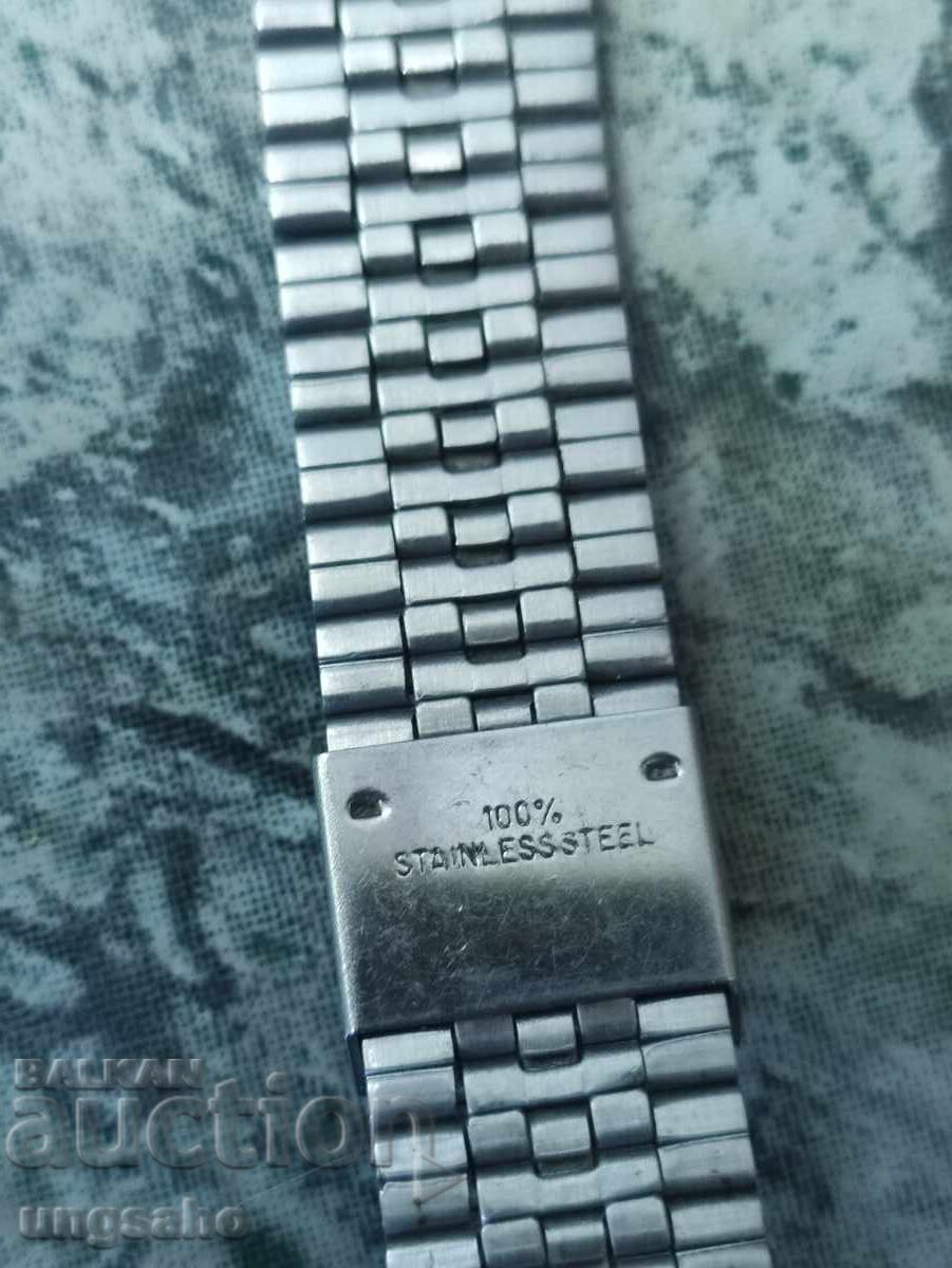 Licitație Ceas electronic vintage de la 1cent B Z C